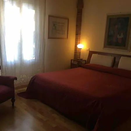 Maison Des Roses